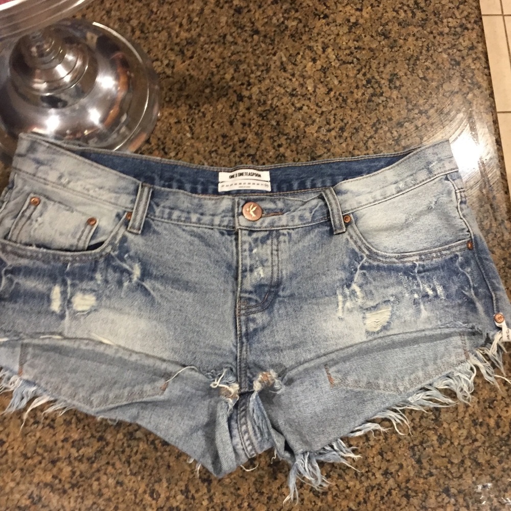 One teaspoon low waisted shorts